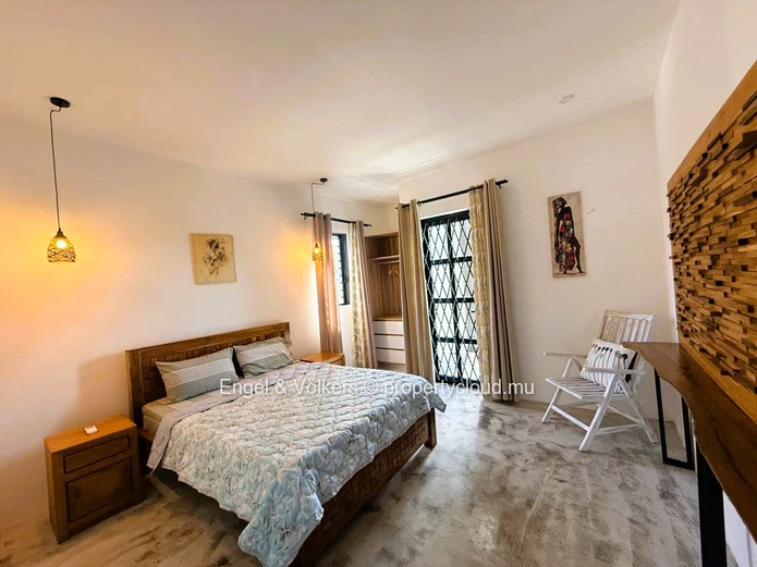 Luxury, Privacy and Comfort Villa in the Heart of Calodyne for Rent  Property Description