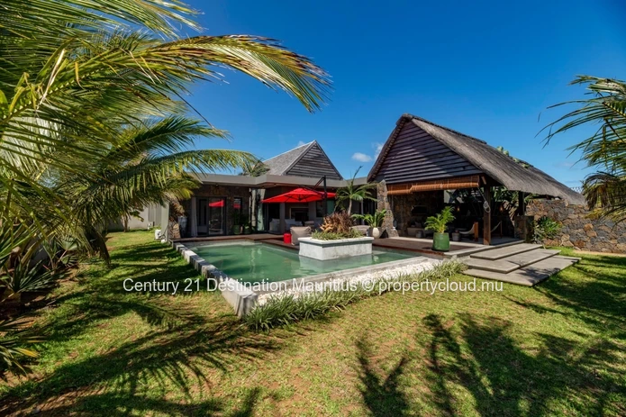 A Vendre - Nord - Villa 4 Chambres | Piscine Privee Vue Panoramique | Petit Raffray | Accessible Aux Etrangers Res