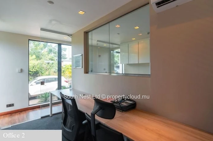 Exceptional Investment in Grand Baie – Modern Luxury Commercial Office Space for Sale 