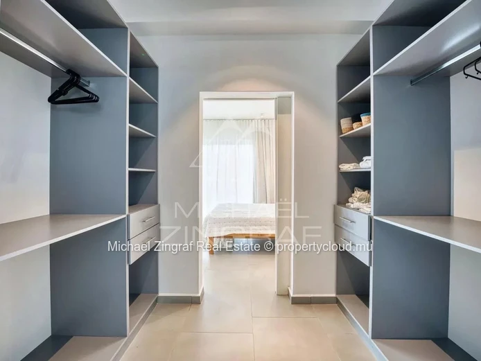 Appartement Neuf de 3 Chambres Entièrement Meublé à Pereybere