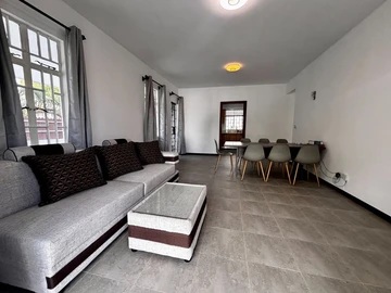 5 Bedroom Villa
