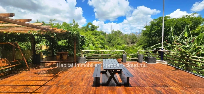 To rent : Stunning furnished and equipped apartment of 95 m² located in Sorèze  