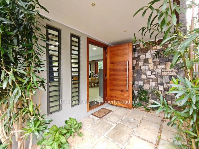 For Rent – Villa In Pointe Aux Canonniers | Private Pool - North