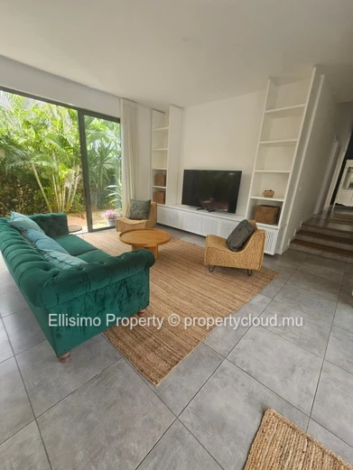 À LOUER – Maison cosy de 3 chambres avec piscine