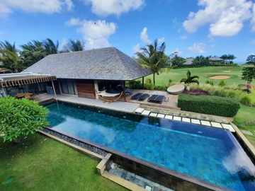 5 Bedroom Villa