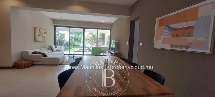 POINTE AUX CANONNIERS - Ground Floor Apartment - 3 Bedrooms