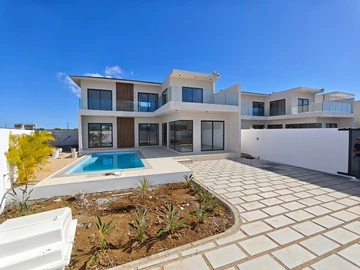 3 Bedroom Villa