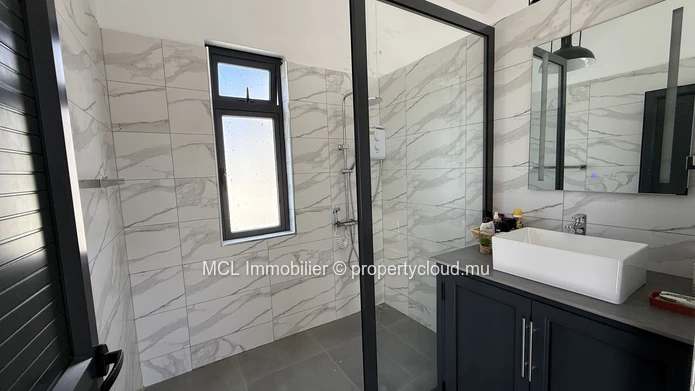 Maison  meublée de 4 chambres à Calodyne