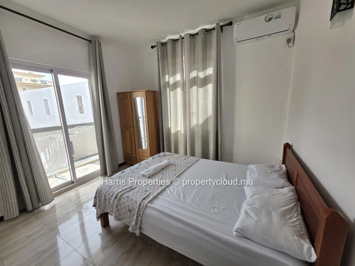 Magnifique appartement meublé au premier étage à louer à Pereybere