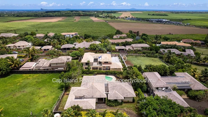 À Vendre – Villa de Prestige à Belle Vue Harel, Hillside