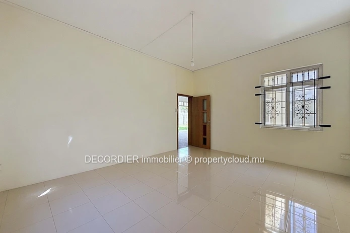 House for Sale – Terre Rouge (Sole Mandate)