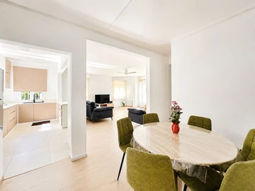 5 Bedroom Villa