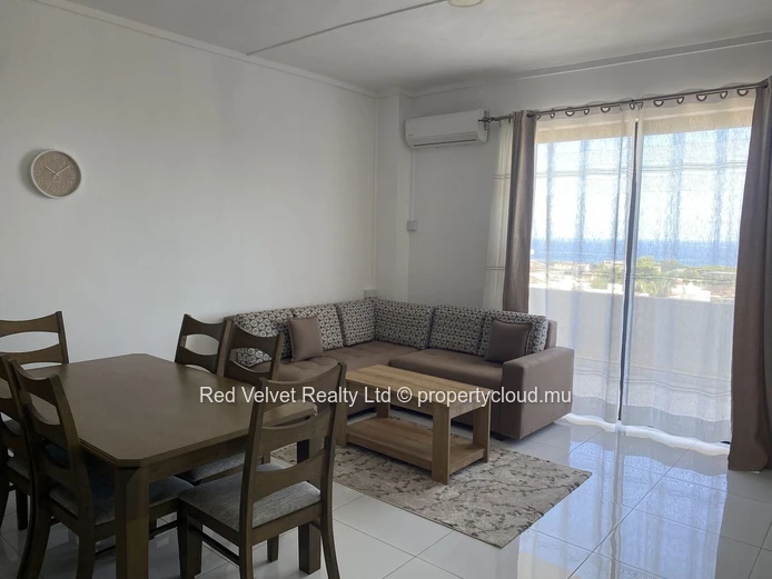 Appartement 3 Chambres à Louer – Flic en Flac | Vue sur Océan | Rs 45,000