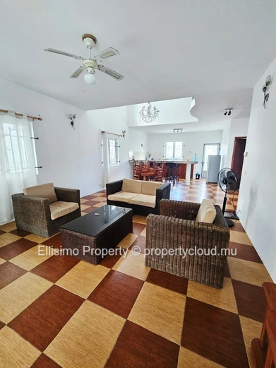 Duplex 3 bedroom + 1 ensuite in Calodyne