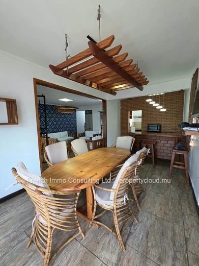 Villa de charme, 3 chambres, jardin de 760 M2 a balaclava