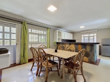 7 Bedroom House