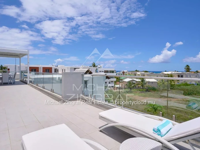 3-Bedroom Penthouse in a Modern Residence – Trou aux Biches
