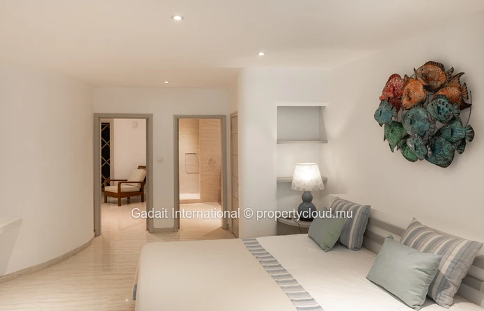An exceptional frontline golf villa in the heart of the prestigious Anahita estate