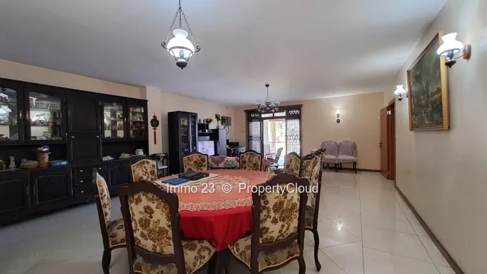 Appartement - 3 chambres - Quatre Bornes - Ref. AP87297VE