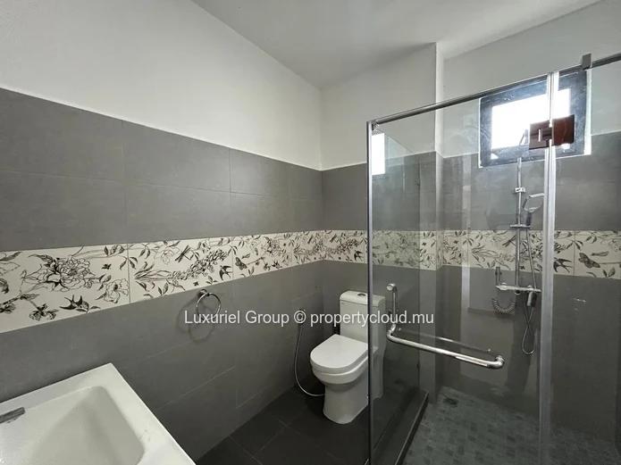 Contemporary Villa For Rent In Cap Malheureux