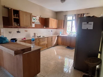 Maison de 6 Chambres