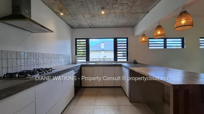 Maison de 3 chambre a louer a Gros Bois