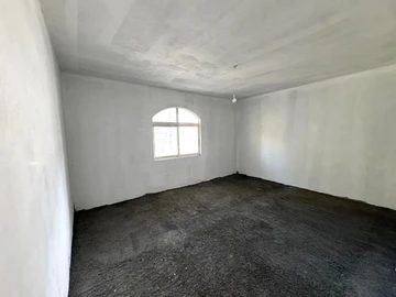 8 Bedroom Villa