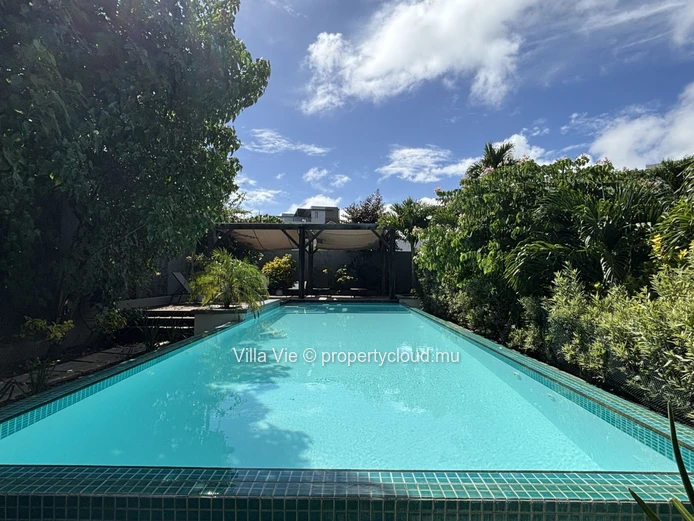 Pointe aux Canonniers - Beautiful 3-bedroom apartment on the ground floor