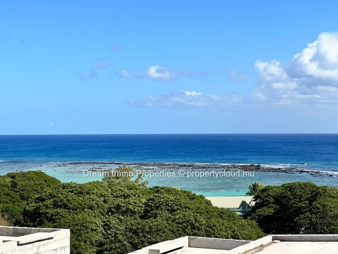 1 minute à pieds de la mer ! Penthouses vue mer & proche mer à Flic en Flac - Ile Maurice