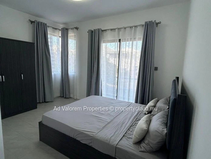 For Sale spacious apartment in the West