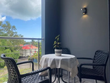 5 Bedroom Apartment