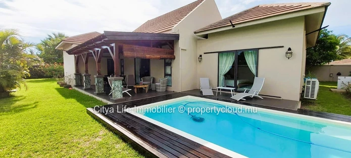 Élégante Maison de 3 Chambres à Vendre dans une residence privée et calme à Tamarin.