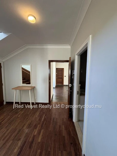 Penthouse de luxe en duplex à vendre à Sodnac, Quatre Bornes