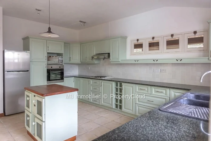 Beautiful Villa for Rent – Pointe aux Canonniers