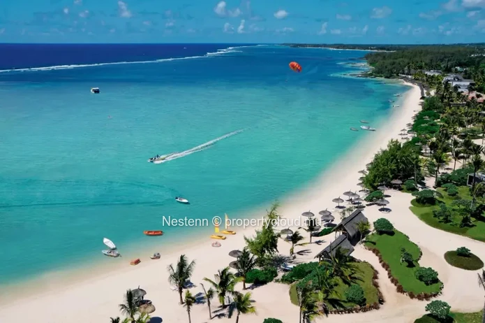 Appartement en bord de mer de 3 chambres avec jardin privé et accès direct à la plage