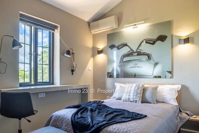 House / Villa - 6 bedrooms - Moka - Ref. MA96560LO