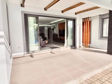 4 Bedroom Villa