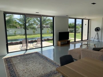 5 Bedroom Villa