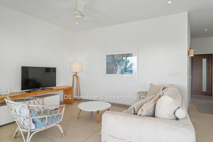 For Rent – 2-Bedroom Penthouse With Sea View | North-West