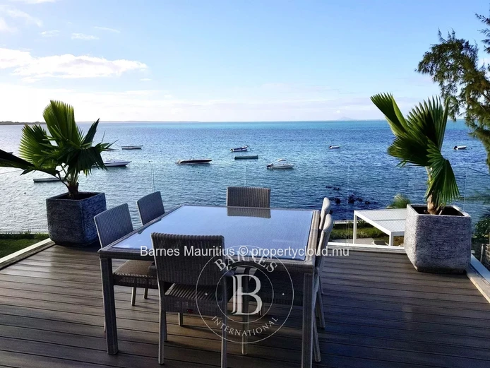 ROCHES NOIRES - Furnished Penthouse - 3 Bedrooms