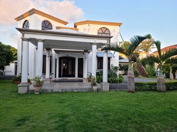 Villa for Sale in Vacoas