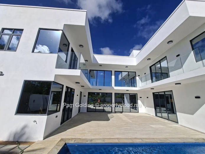 Cap Malheureux - House for rent - Pam Golding Mauritius