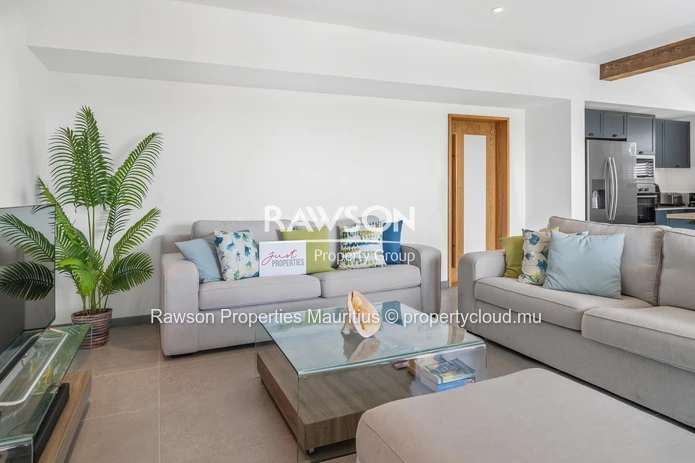 3 En-Suite Bedroom Penthouse | Sea View | Private Pool | Saint-Antoine