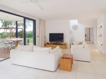 4 Bedroom Villa