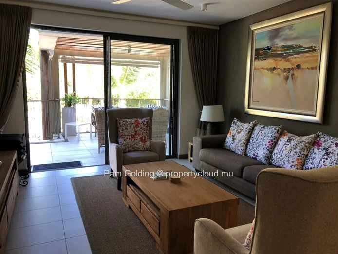 Modern with charm, 3 bedrooms apartment on the golf