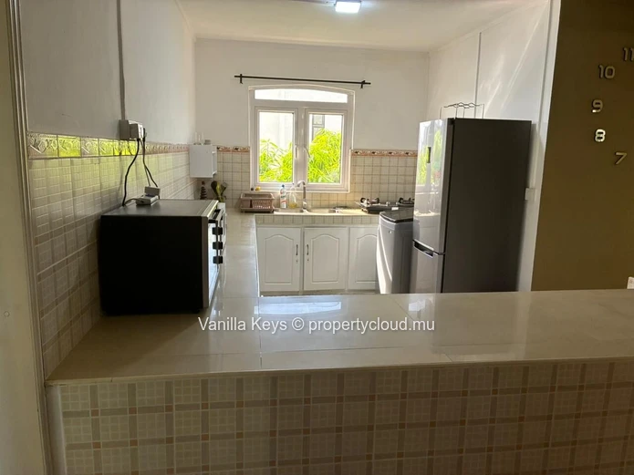 4-bedroom apartment with panoramic terraces Available for long-term rental