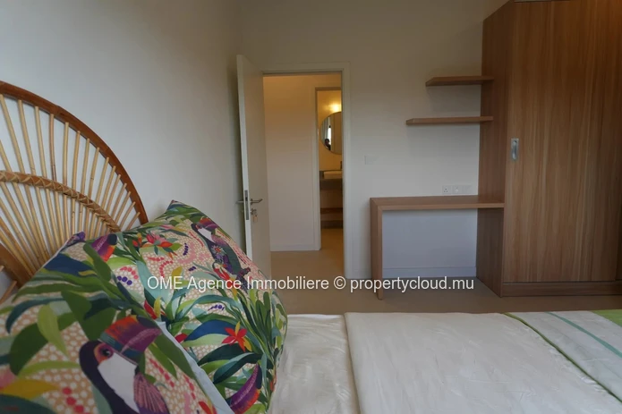 3-Bedroom Apartment with Terrace and Mountain Views