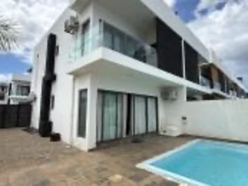 4 Bedroom Townhouse, Duplex