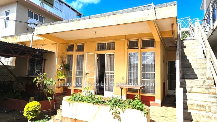 Mison de 3 chambres meublé en vente Beau Bassin 