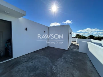 3 Bedroom Townhouse, Duplex